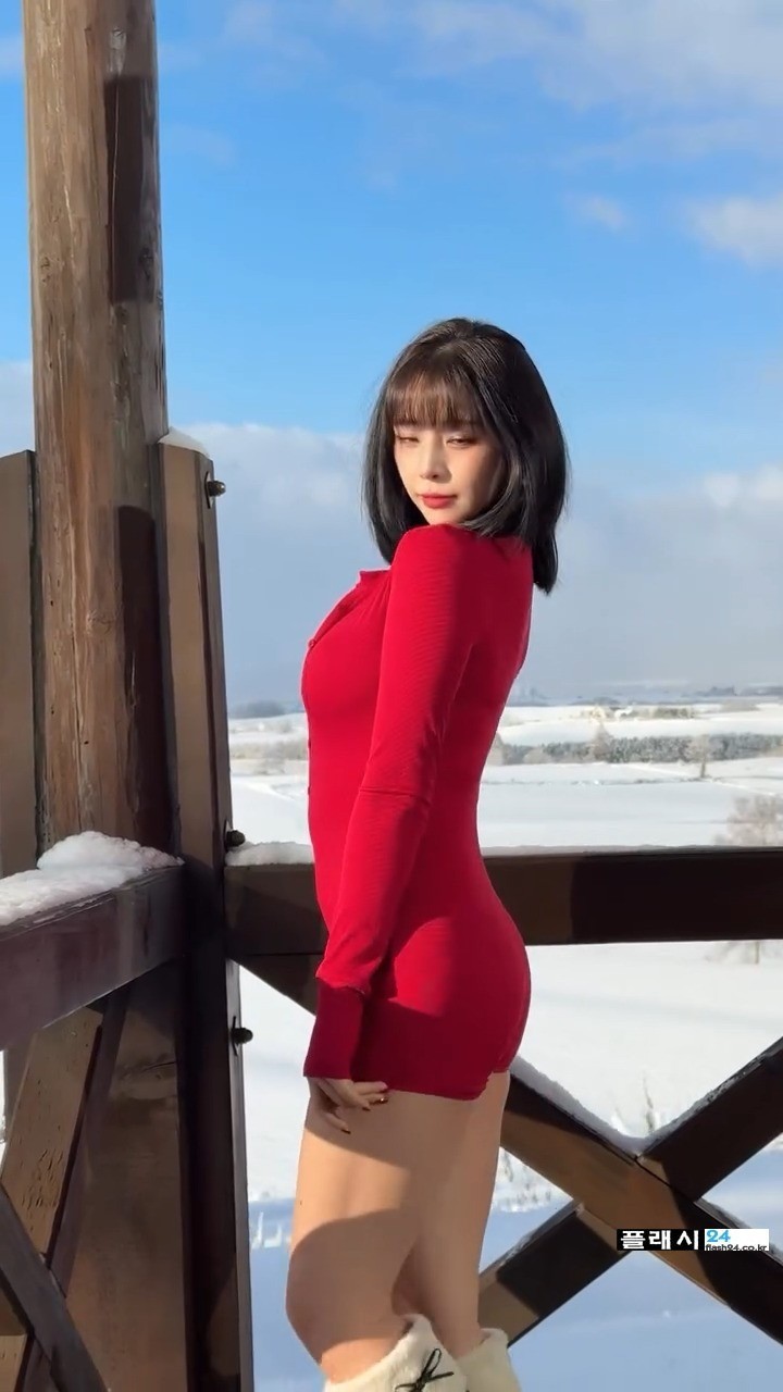 꽃빵 일체형 점프슈트 의상-4