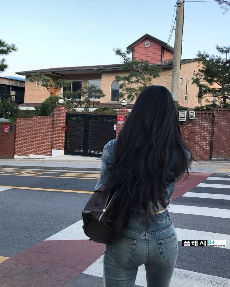 ㅇㅎ)눈 돌아가는 처자의 뒤모습-6