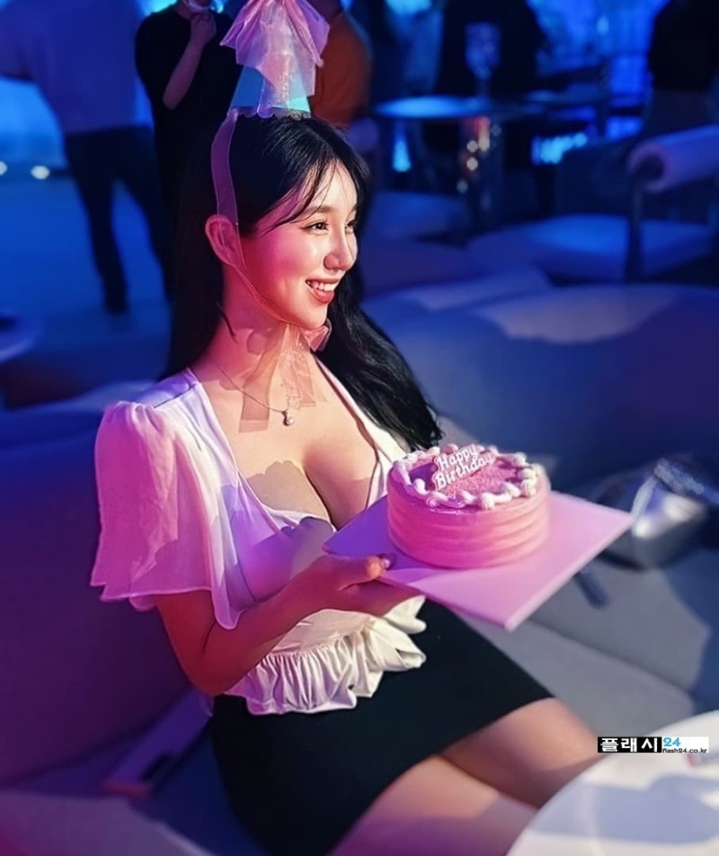 육덕진 김현영 SSG랜더스 치어리더 셀카-9