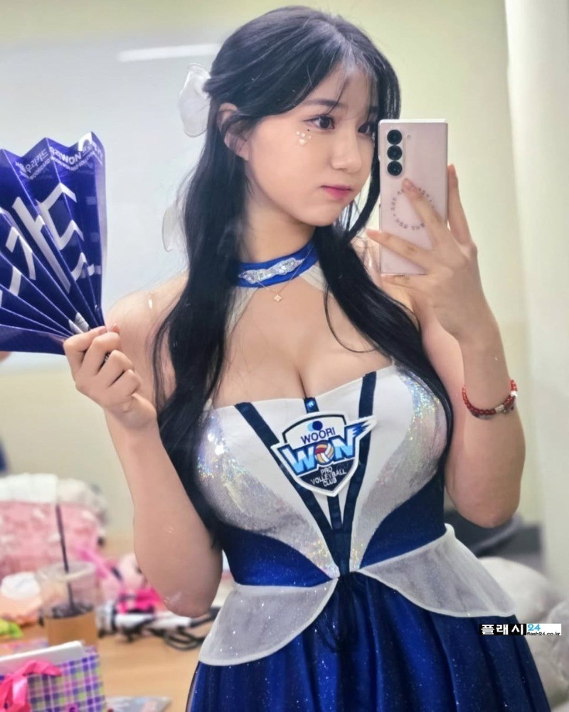 육덕진 김현영 SSG랜더스 치어리더 셀카-14