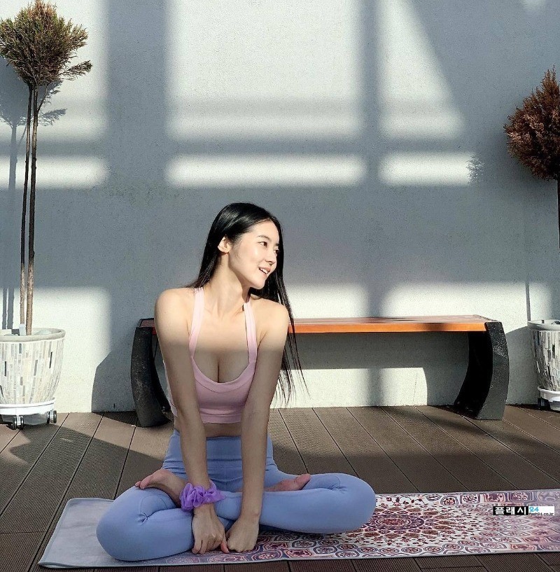 많이 과감해진 피트니스 모델 서리나-15