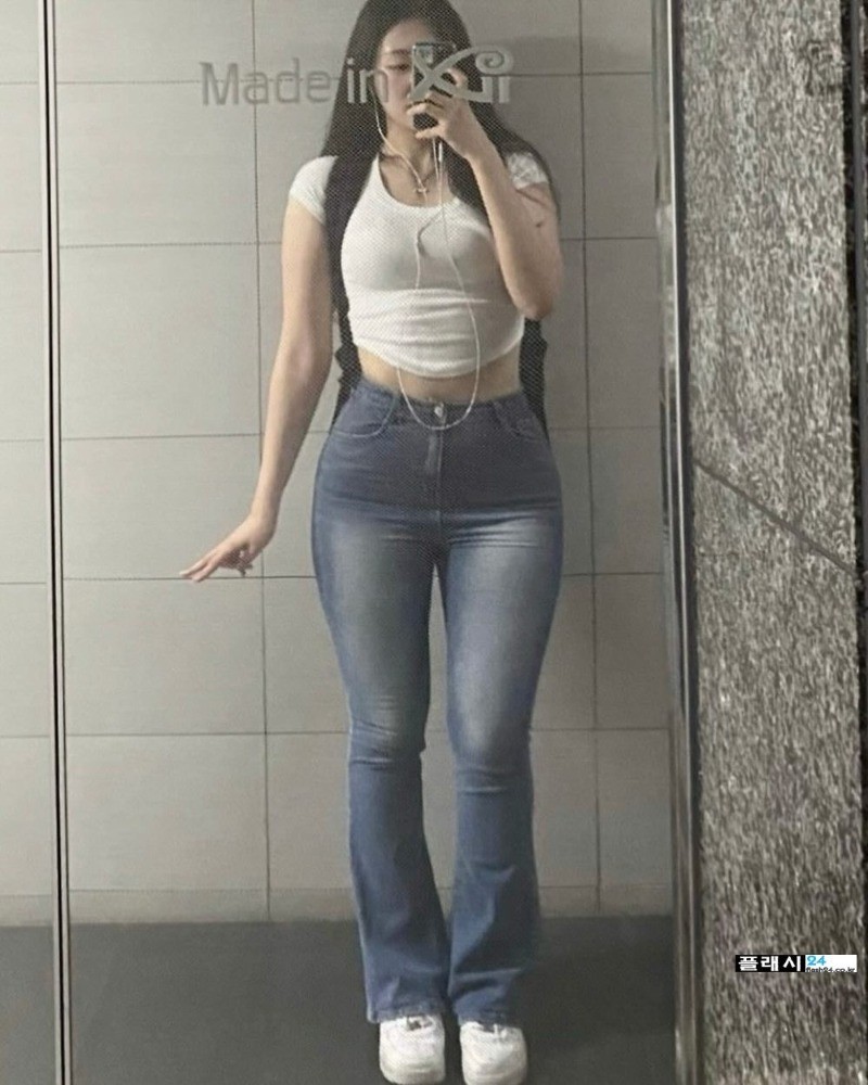요즘 여자는 하체구나-12