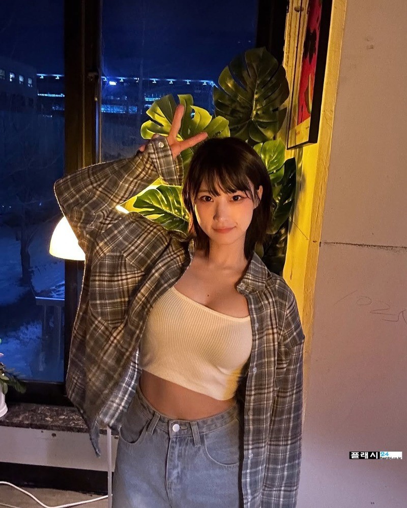 명아츄 셀카 몸매-9