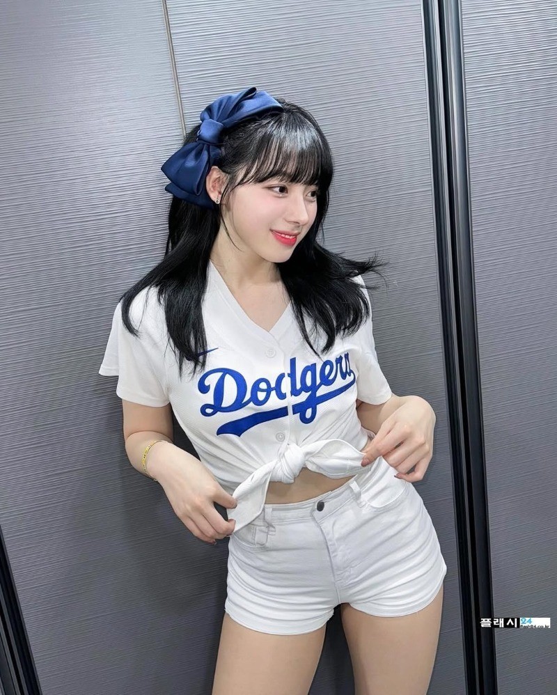 대만 라쿠텐 이적한 하지원 치어리더-11
