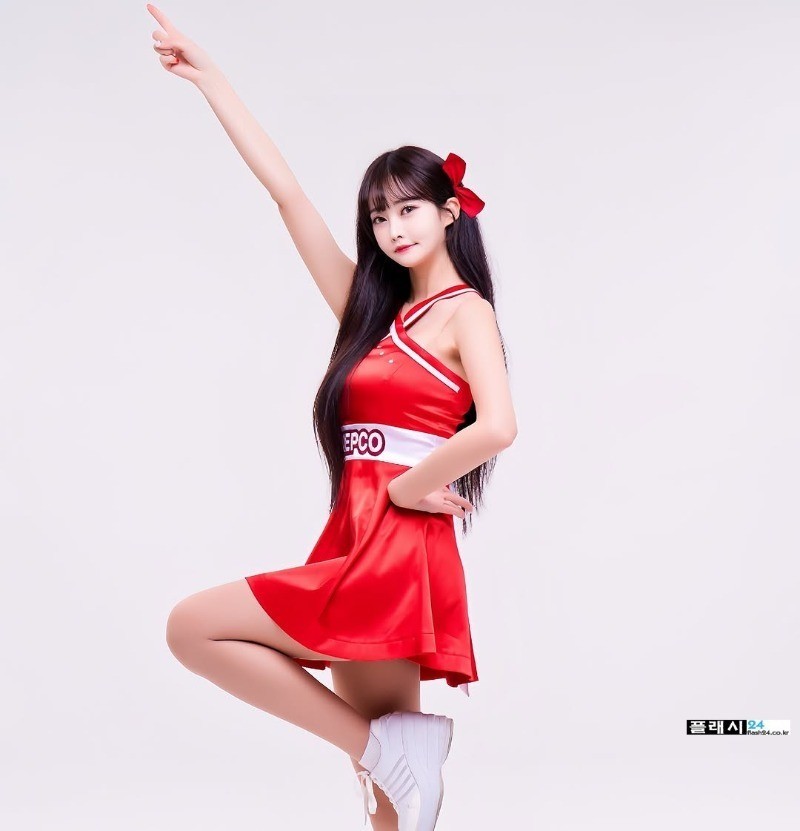 ㅇㅎ)한손에 쏘옥 들어오는 정가예 치어리더 허리-6