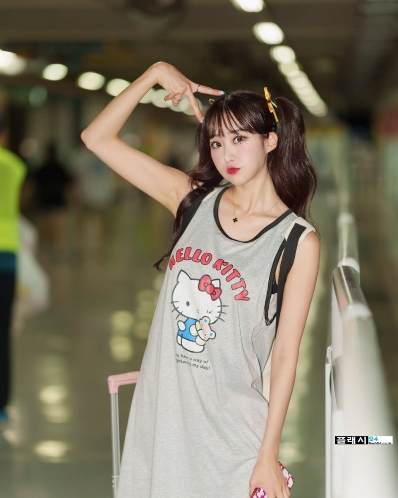 ㅇㅎ)한손에 쏘옥 들어오는 정가예 치어리더 허리-10