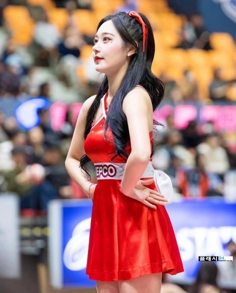 ㅇㅎ)색끼 쩌는 유세리 치어리더-9