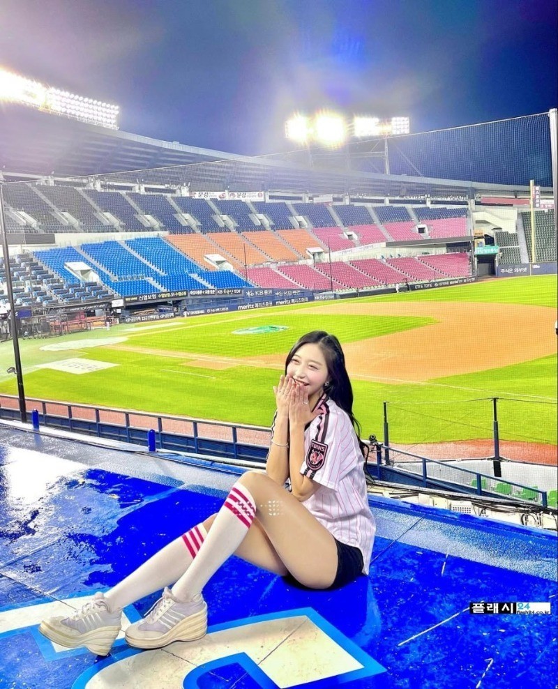 ㅇㅎ)색끼 쩌는 유세리 치어리더-11