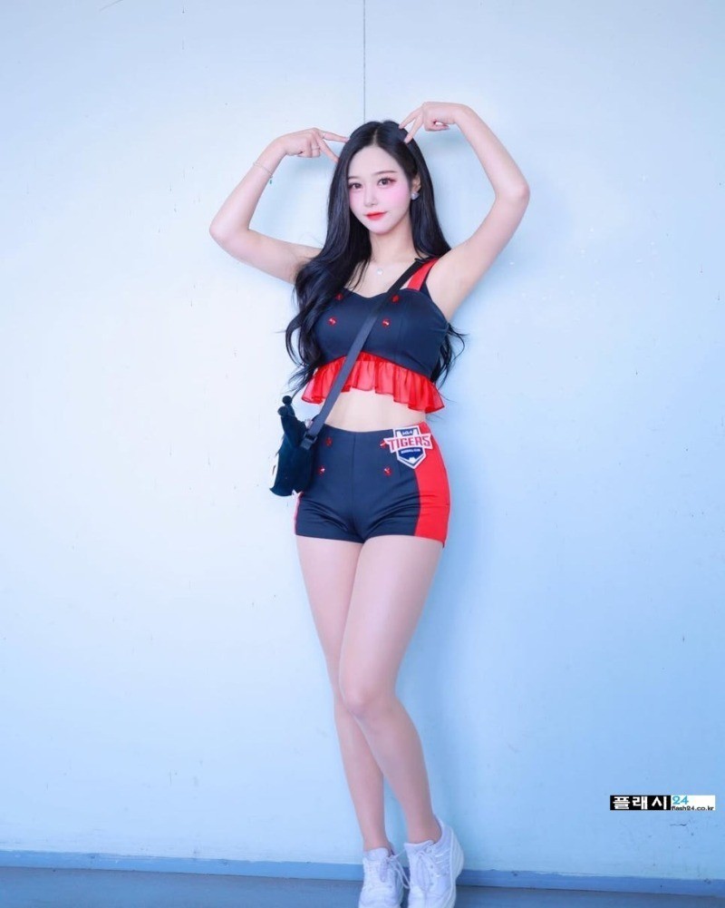 ㅇㅎ)색끼 쩌는 유세리 치어리더-13