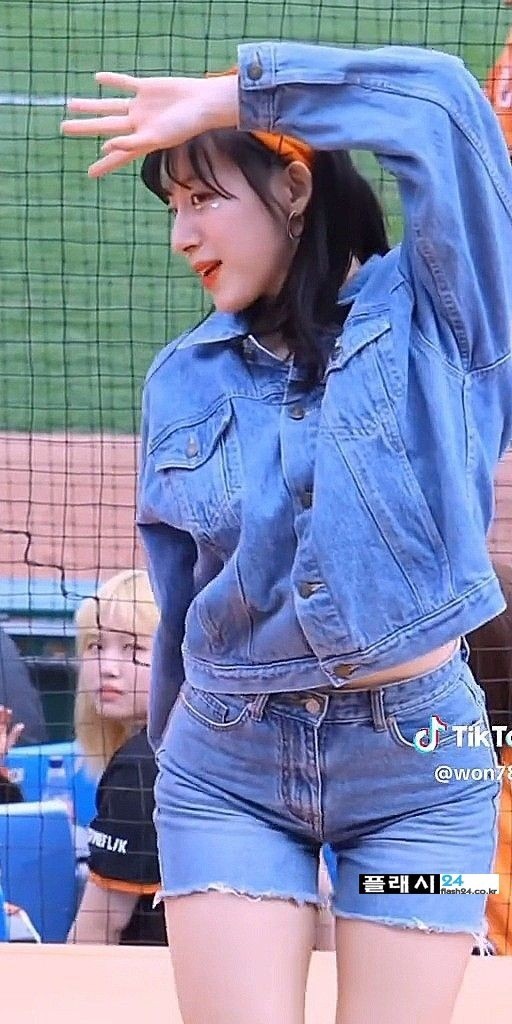 하체 장난없는 하지원 치어리더-5