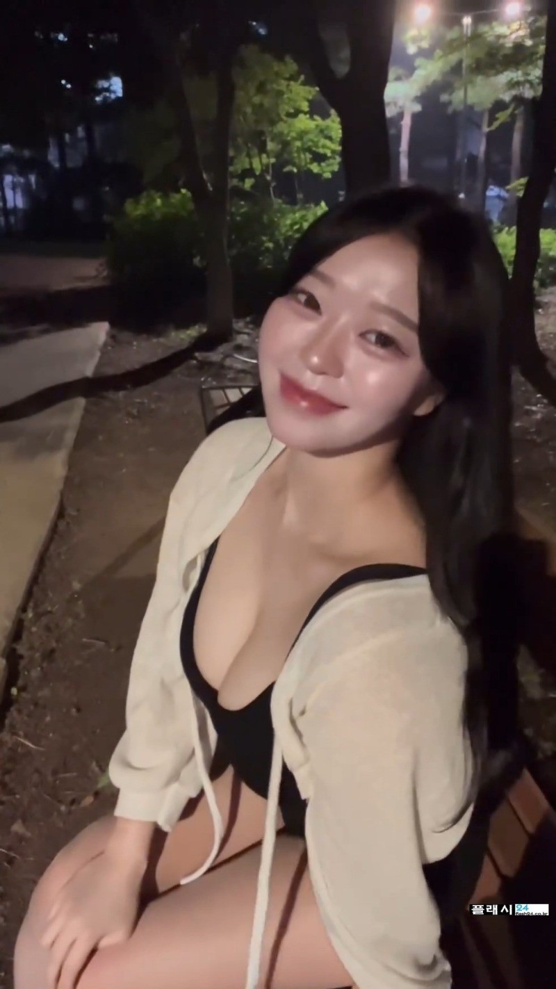 ㅇㅎ)집앞 데이트 할때 여친 느낌