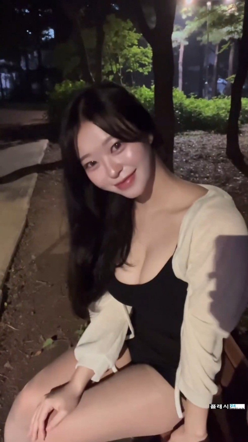 ㅇㅎ)집앞 데이트 할때 여친 느낌-2