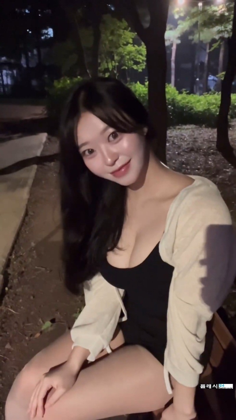 ㅇㅎ)집앞 데이트 할때 여친 느낌-4