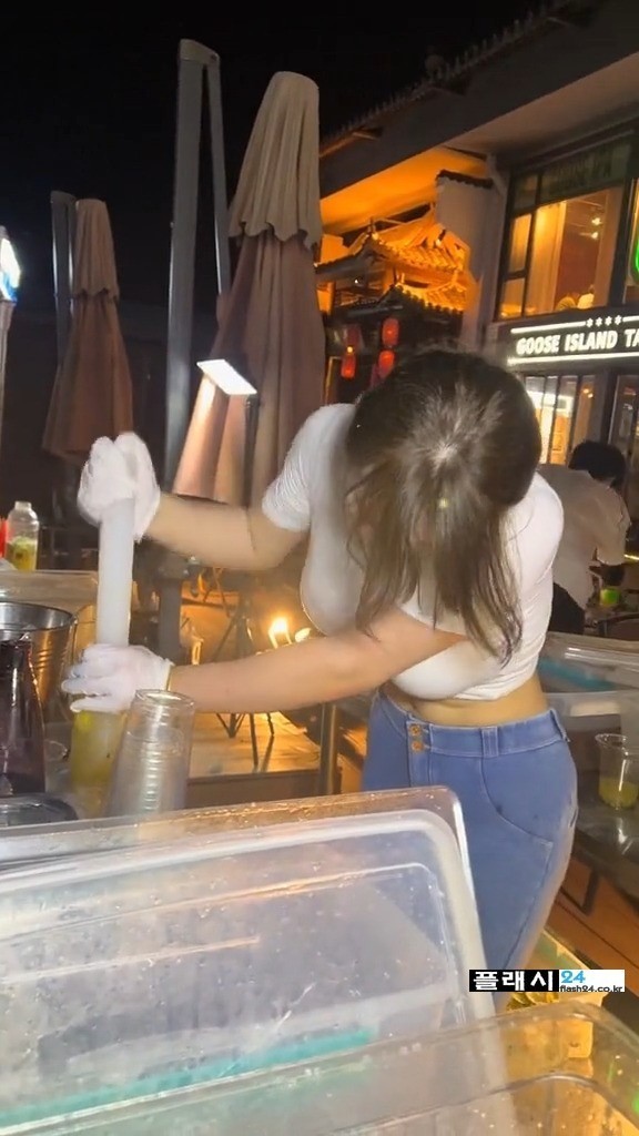 손님이 그렇게 많다는 야시장 알바-5