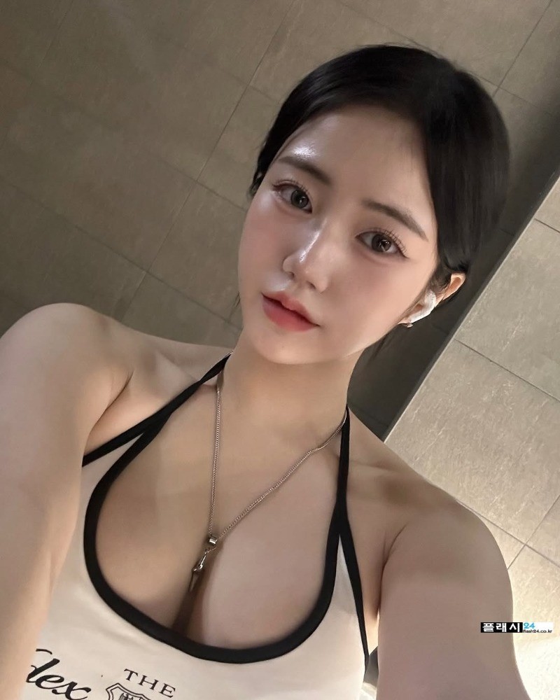 ㅇㅎ)남자를 급하게 만드는 권은지-4