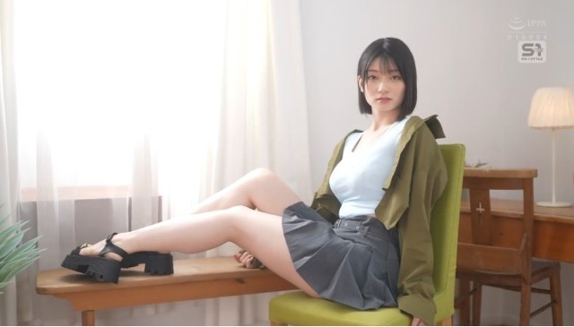 피부톤, 몸매, 기럭지 모두 완벽한 신인 배우