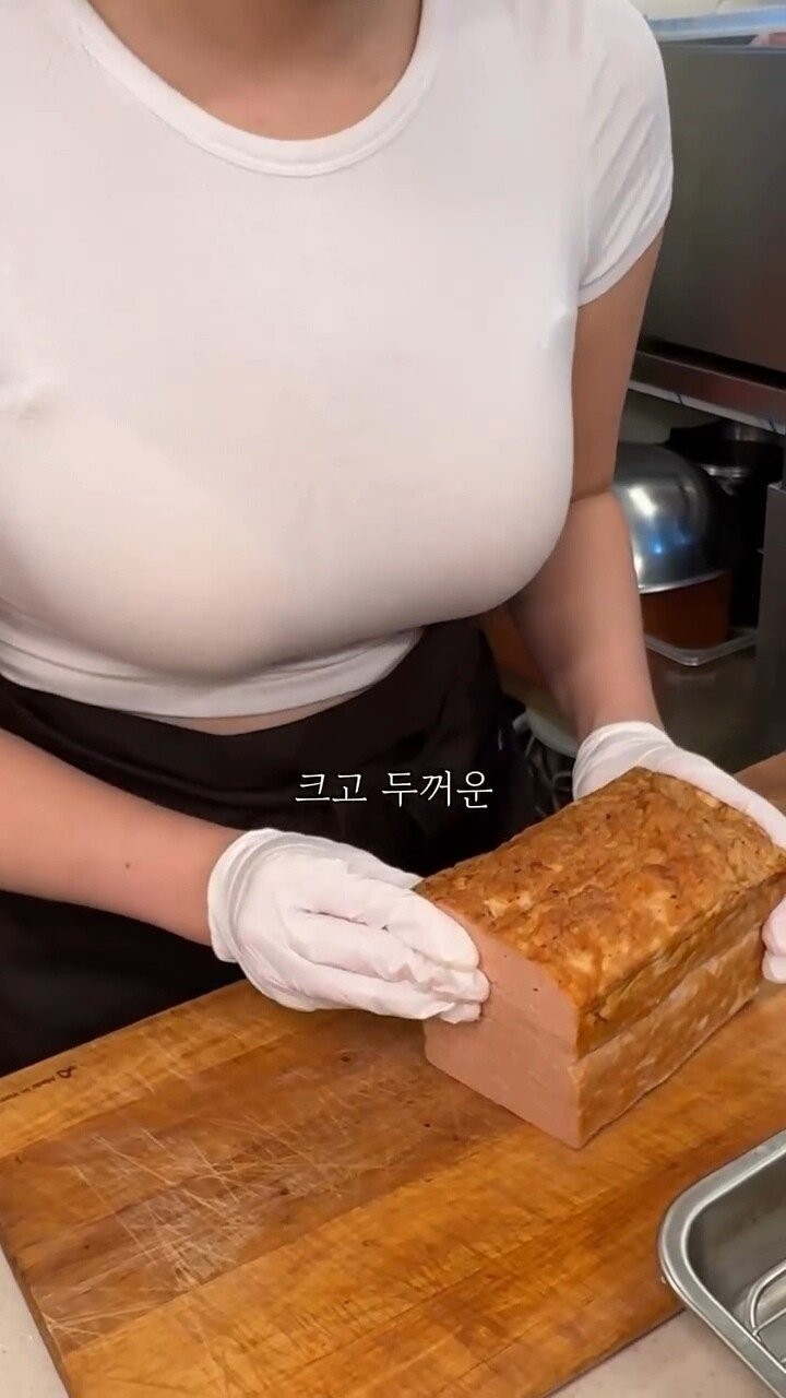 ㅇㅎ) 크고 두꺼운 샌드위치