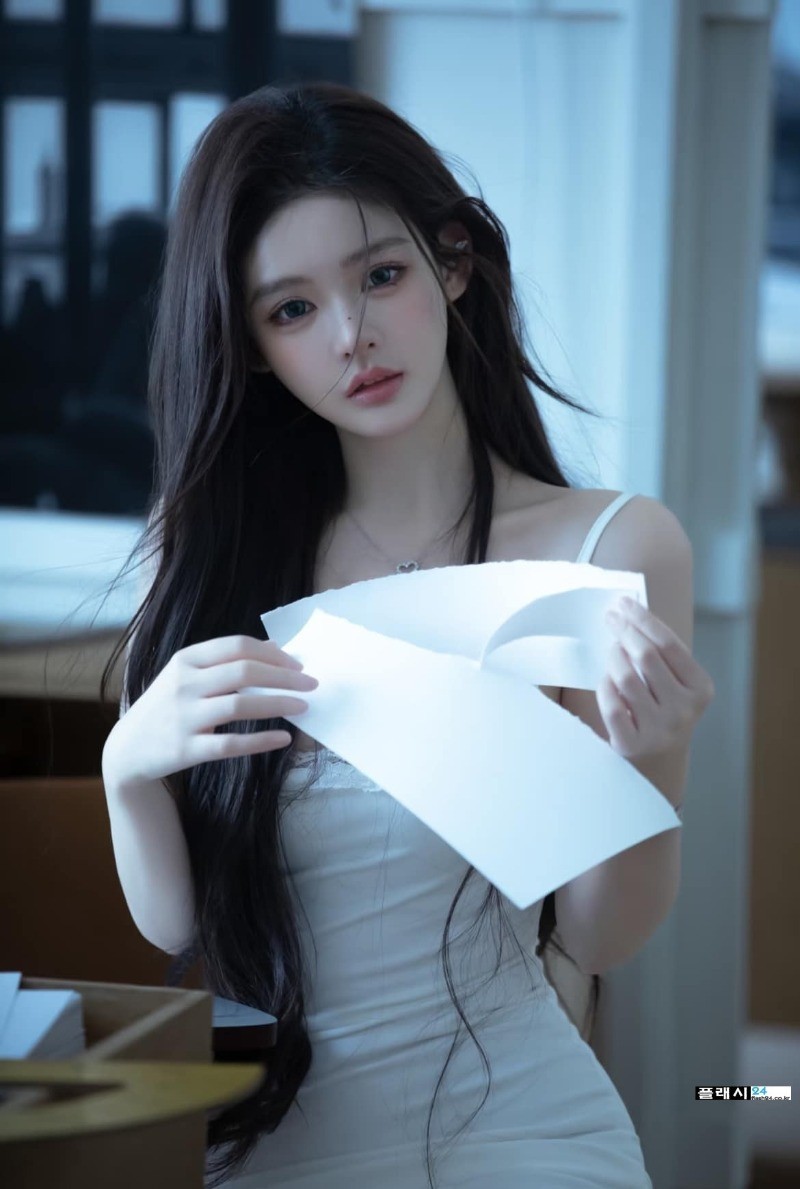 ㅇㅎ)도서관에서 밤새 공부한 여학생 옷차림