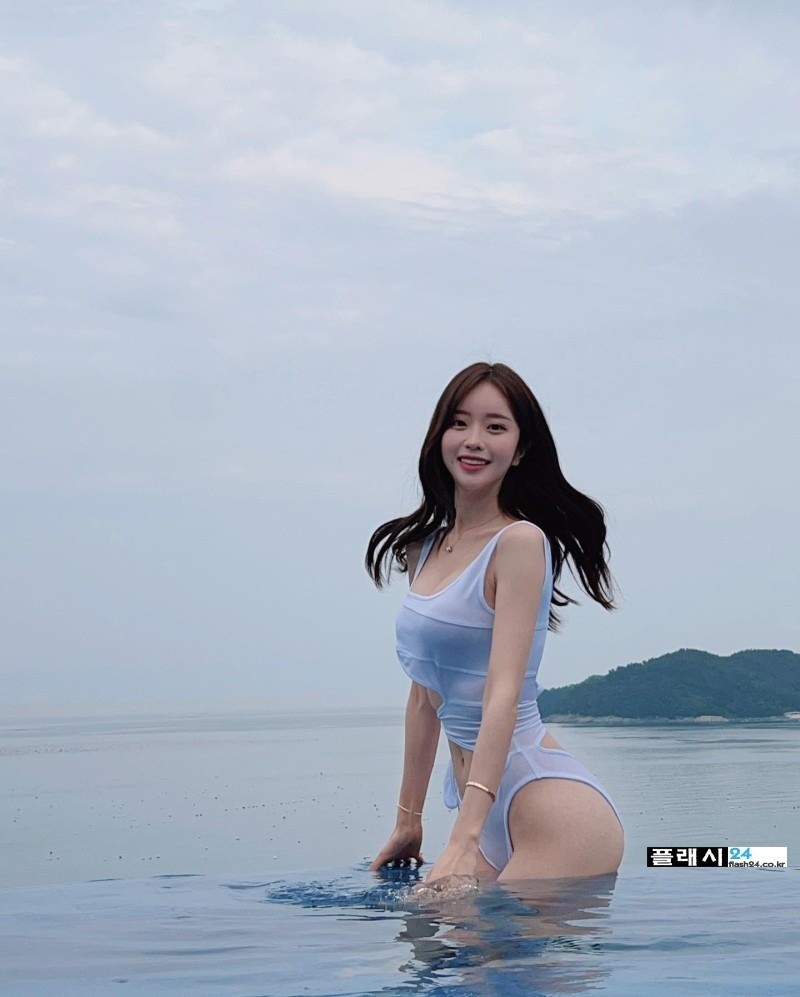 bj 뀨우 속이 비치는 수영복-5