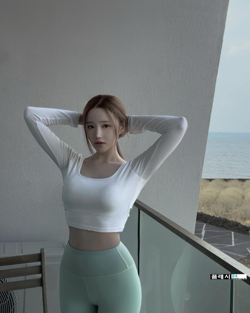 ㅇㅎ)훌륭한데 모델 ALIYA 알리야