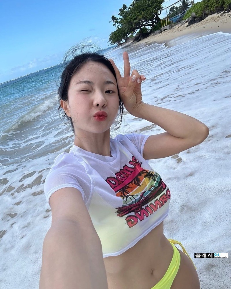 ㅇㅎ)산 속에 백만송희였어 수영복도-6