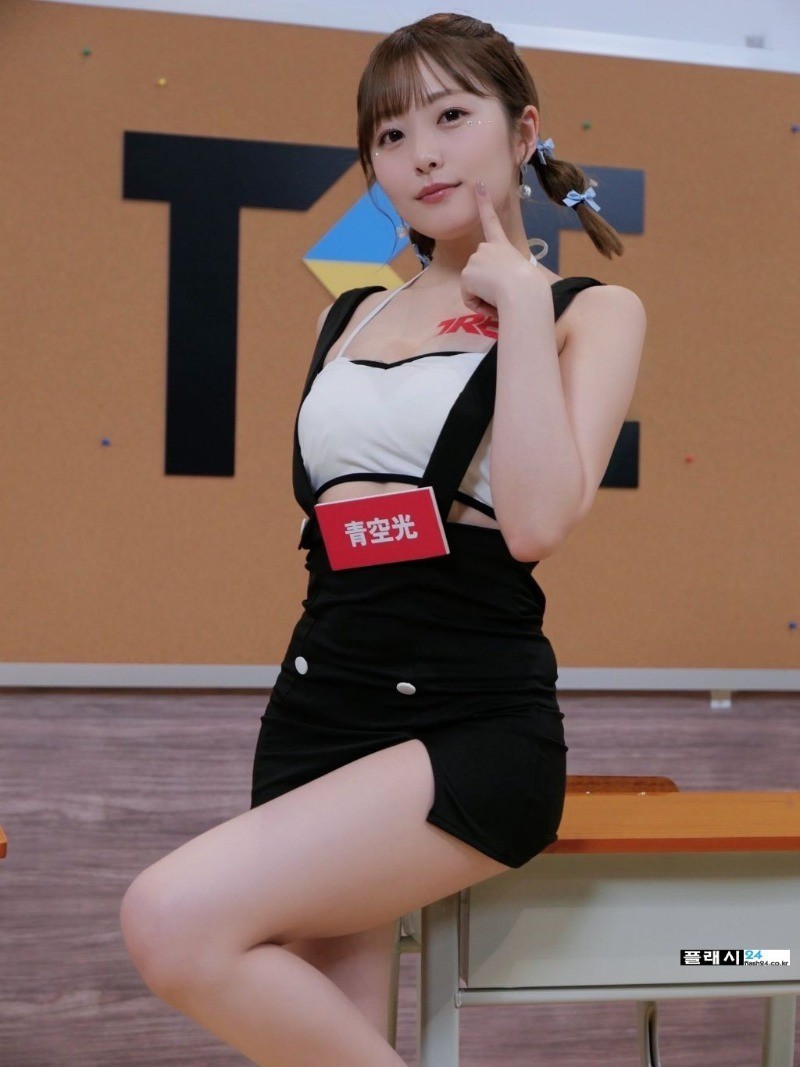 사복입은 일본 배우 아오조라 히카리-6