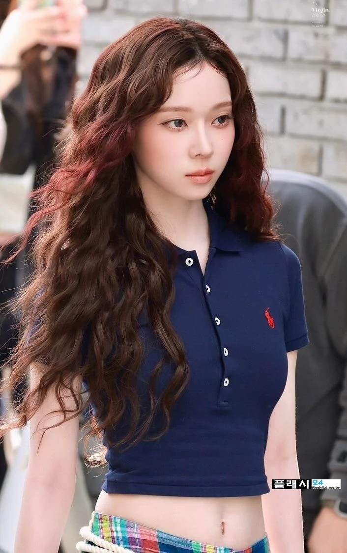 에스파 윈터 타이트한 단추 티셔츠-6