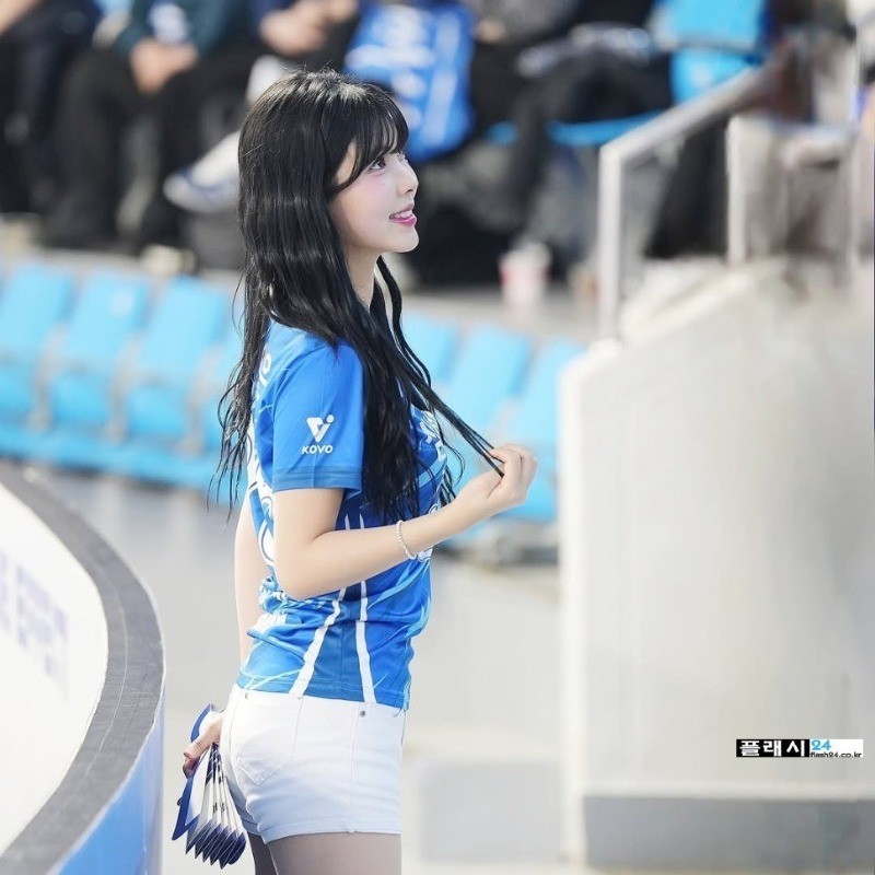치어리더 박예은 벌써 여름 휴가-3