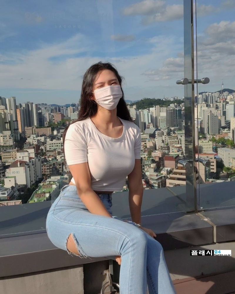 이 처자 힙라인 최고 아닌가요-6