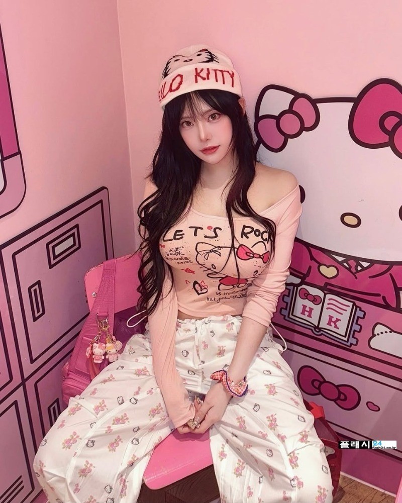 ㅇㅎ)옷이 많이 흘러내린 퀸다미-5