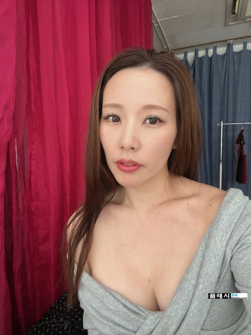 79년생이라는 일본의 여배우 이토 사라-7