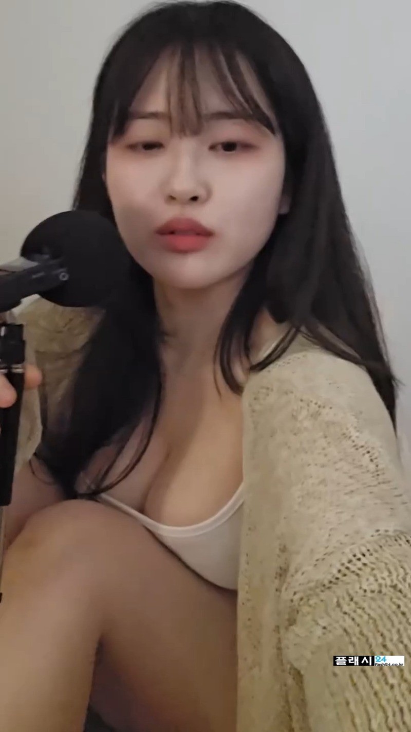손흔들어 주는 소람잉 나시티