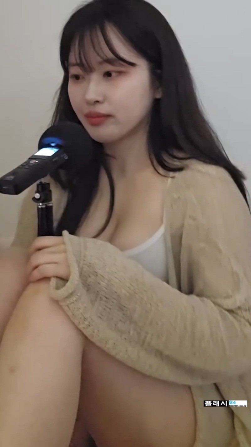 손흔들어 주는 소람잉 나시티-3