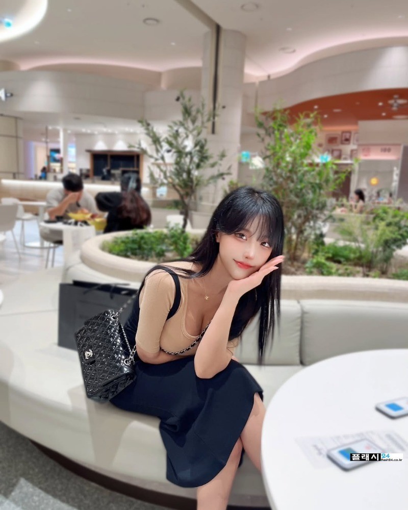 예쁜 얼굴에 건강미 넘치는 하체-2
