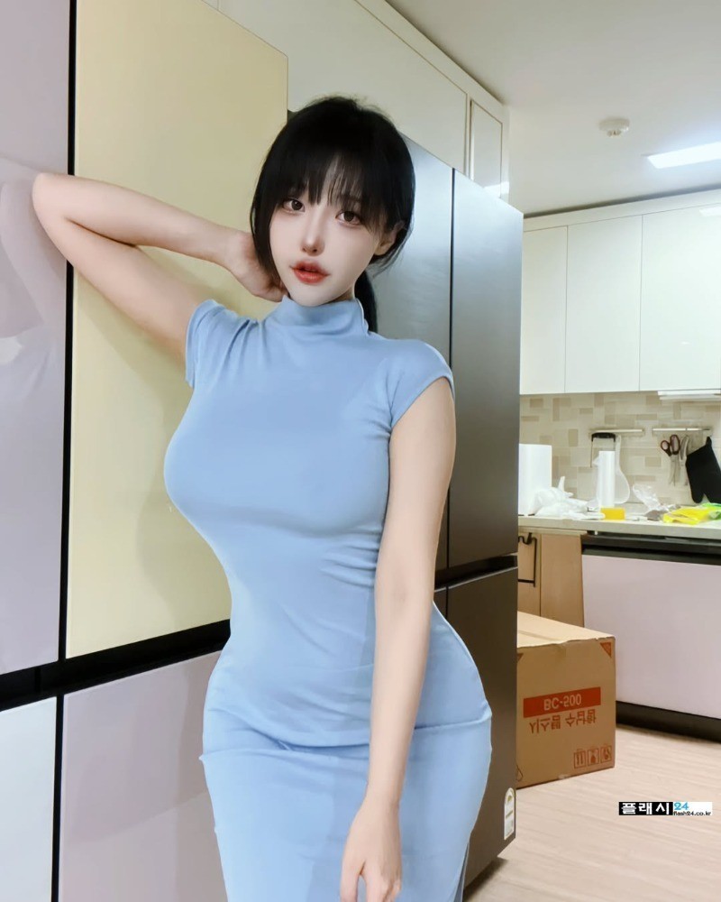예쁜 얼굴에 건강미 넘치는 하체-9