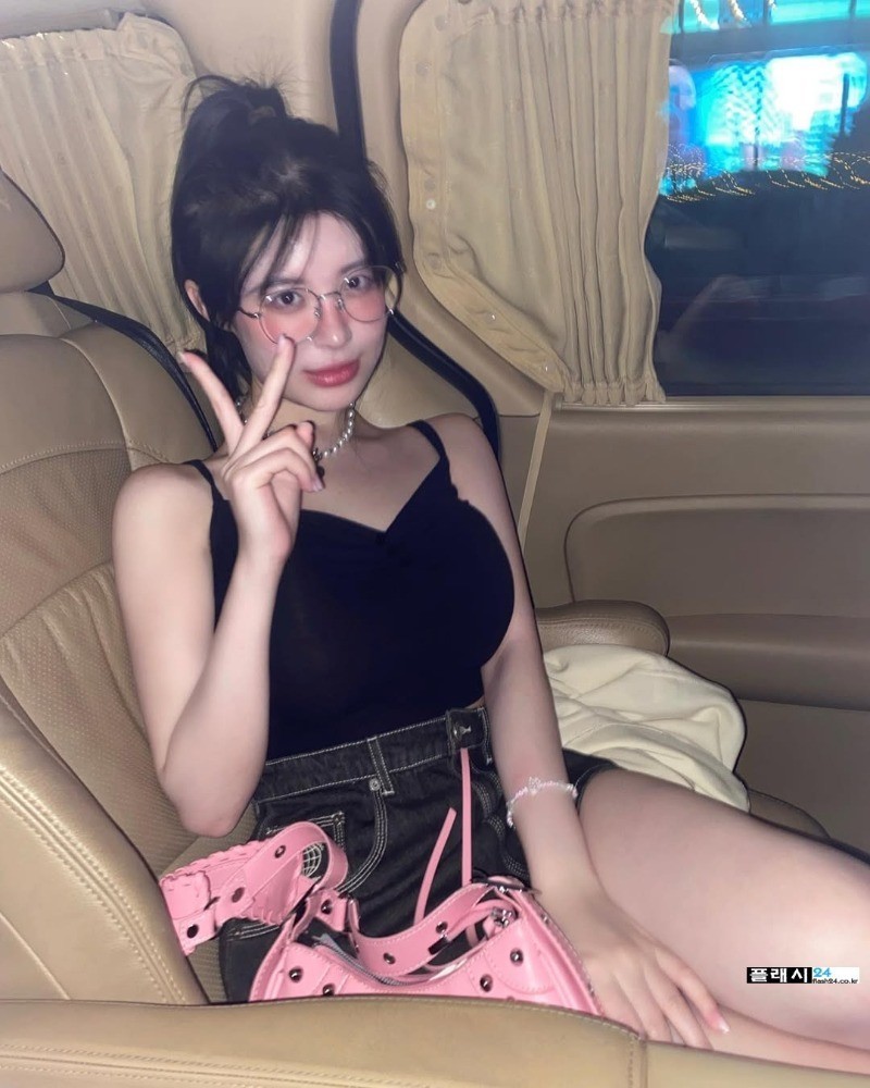 유난히 땀이 많은 처자의 다른모습-4