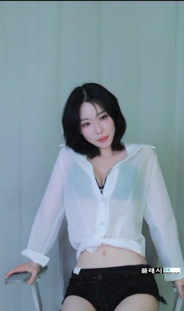 기래민 남친 잡는 셔츠 자취룩-2