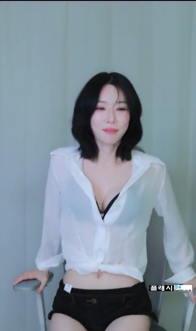 기래민 남친 잡는 셔츠 자취룩-3