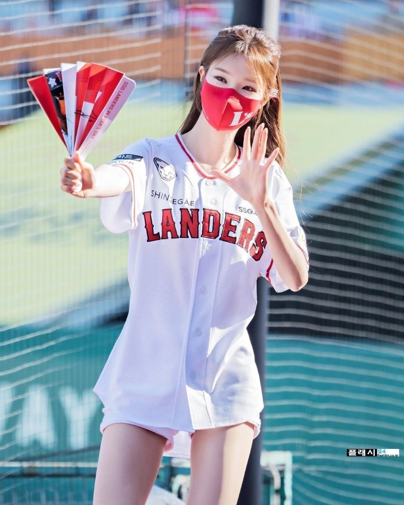 유보영 치어리더 눈 웃음 장난없네-10