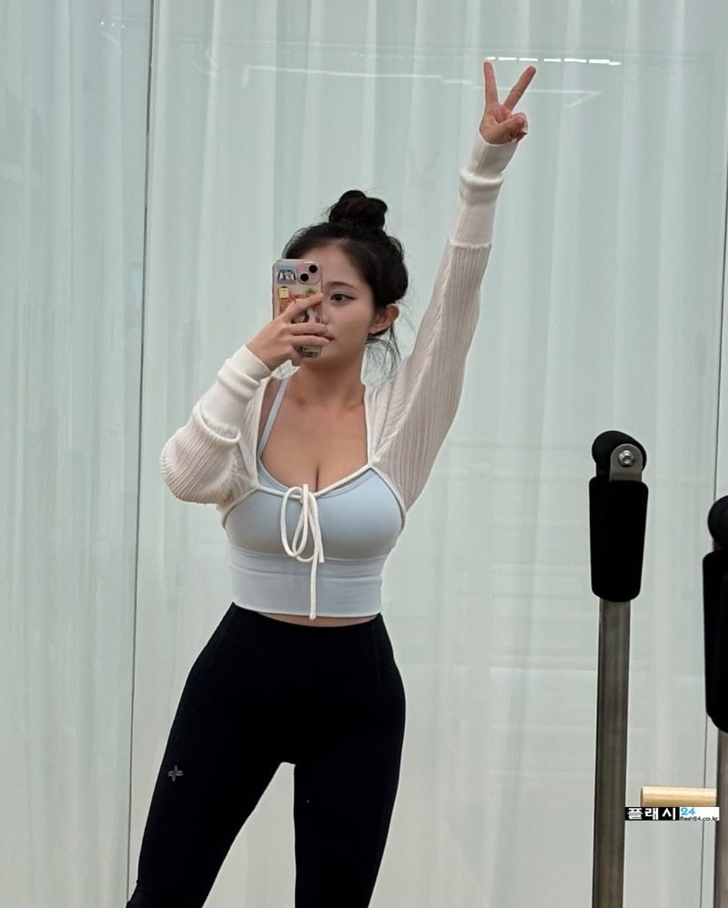 귀염 가득한 필라테스 강사-18