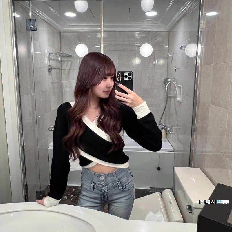 드디어 데뷔한 아나운서 출신 배우 와카 나츠키-11
