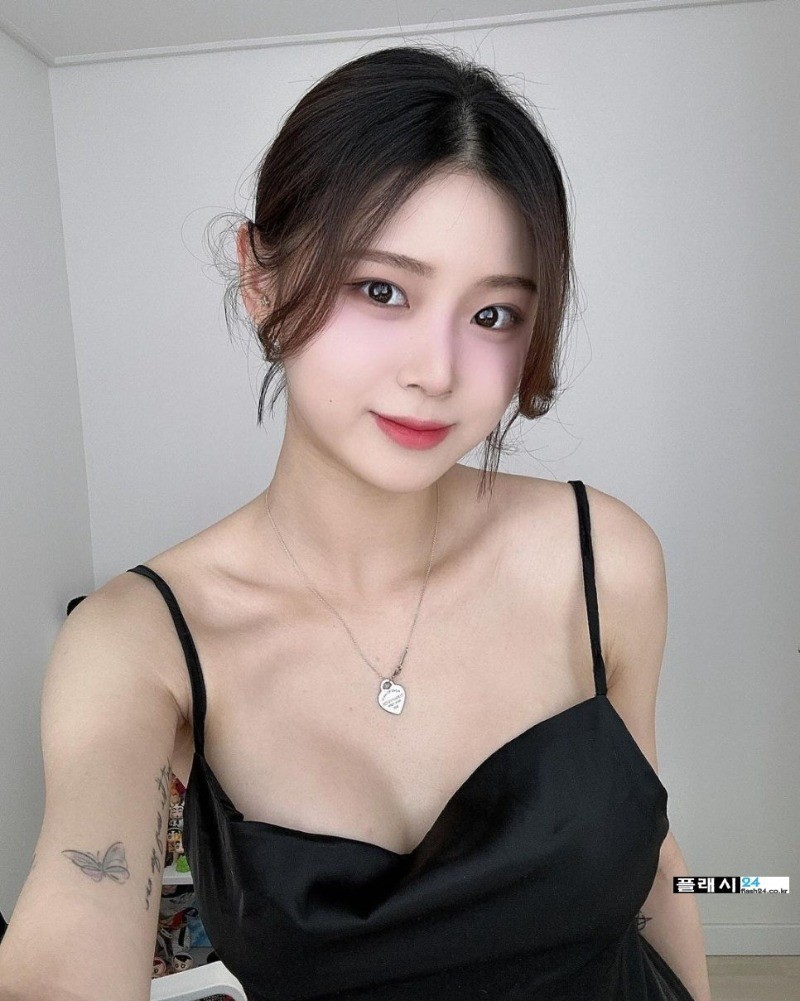 장은비 핑크 비키니 뒤태-6
