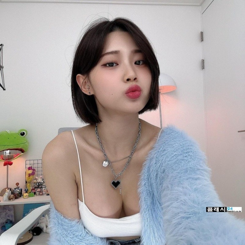 장은비 핑크 비키니 뒤태-7