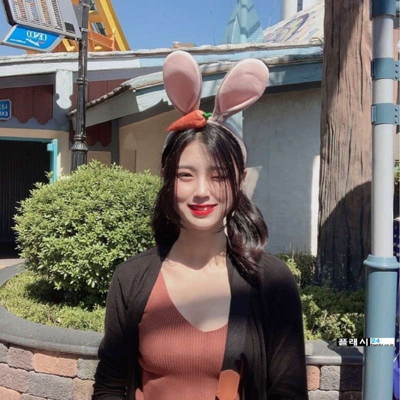 장은비 핑크 비키니 뒤태-9