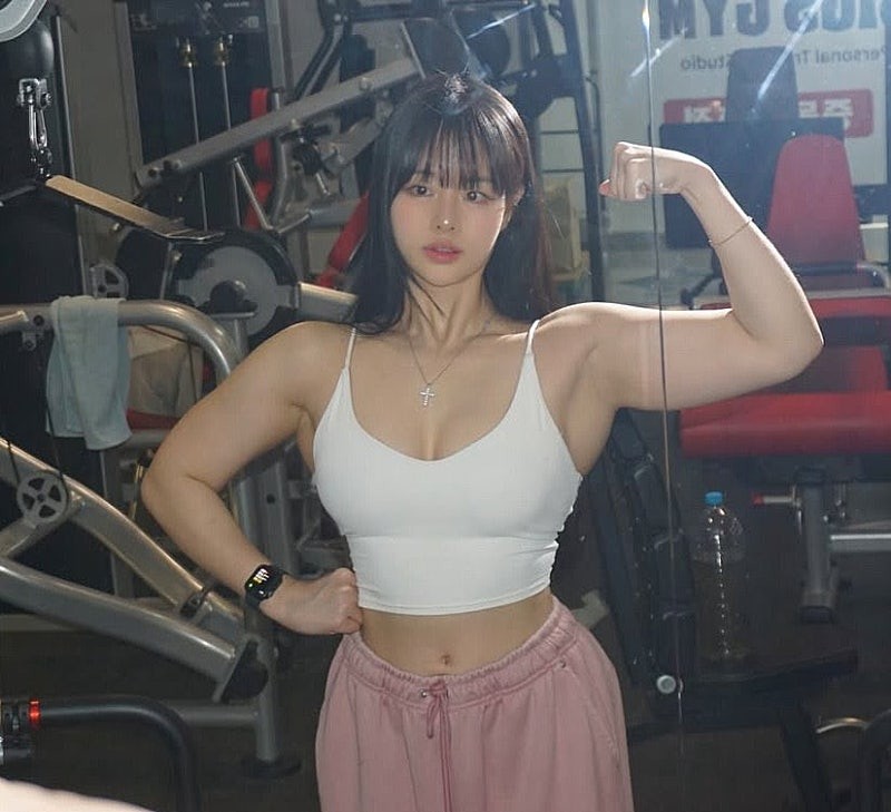 리얼 찐으로 호불호 갈리는 헬스녀-3