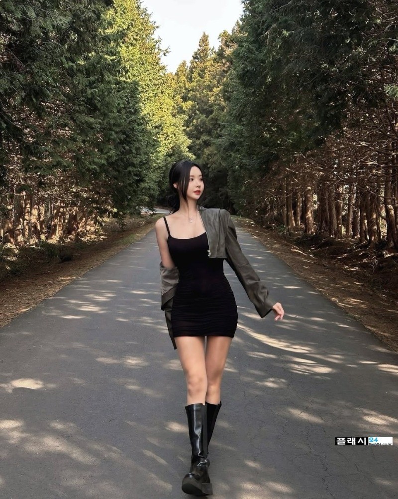 하빈 오영종 슬렌더 하지 많은 않아
