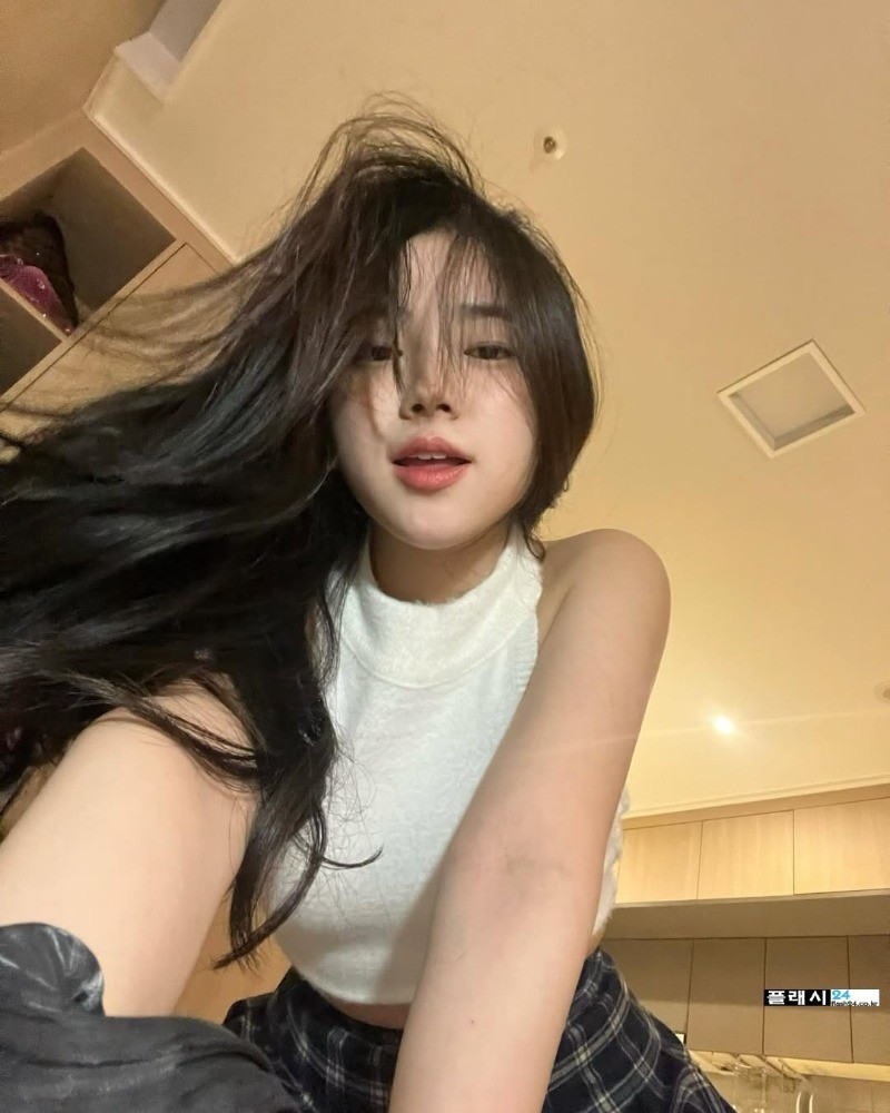 자꾸 어필하는 수비 레깅스-4
