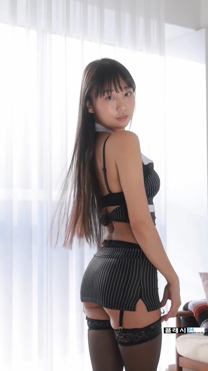 야근하고 싶어지는 표은지 오피스룩-6
