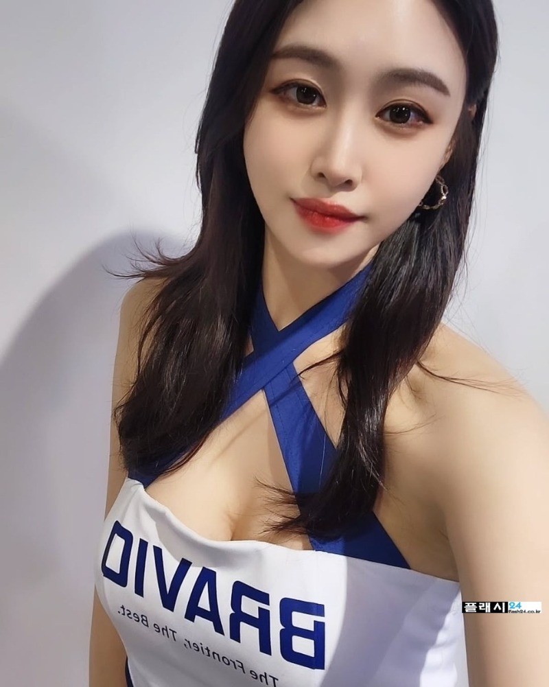 ㅇㅎ)레이싱모델 유리 눈 웃음 미쳤네-5