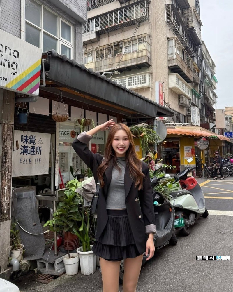 은근 쌔끈한 치어리더 박담비-4
